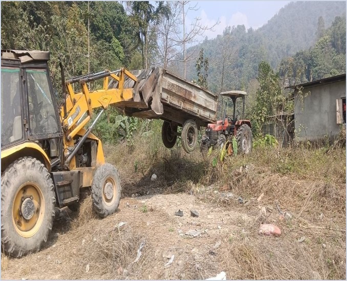 Tractor - Image 1