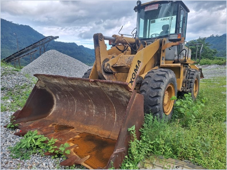 Wheel Loader - Image 1